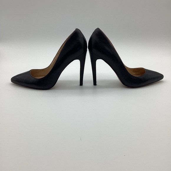 1728. ALDO Black Leather Pumps NWOT Size 9 - Picture 1 of 11